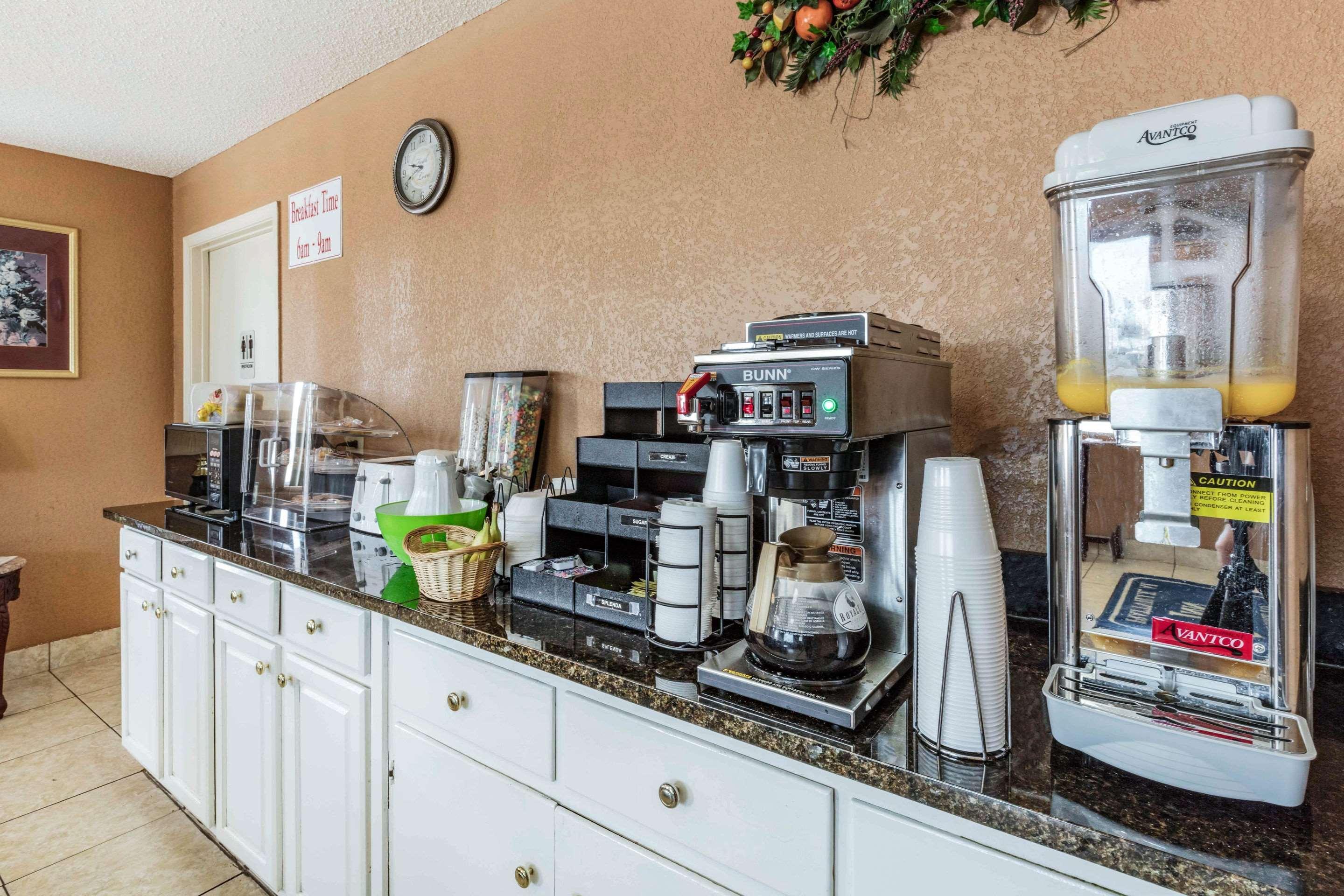Rodeway Inn Prattville I-65 Экстерьер фото