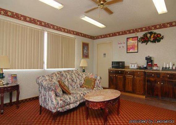 Rodeway Inn Prattville I-65 Интерьер фото