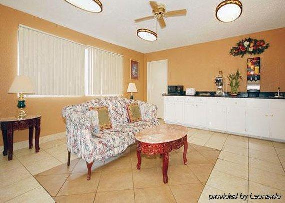 Rodeway Inn Prattville I-65 Интерьер фото