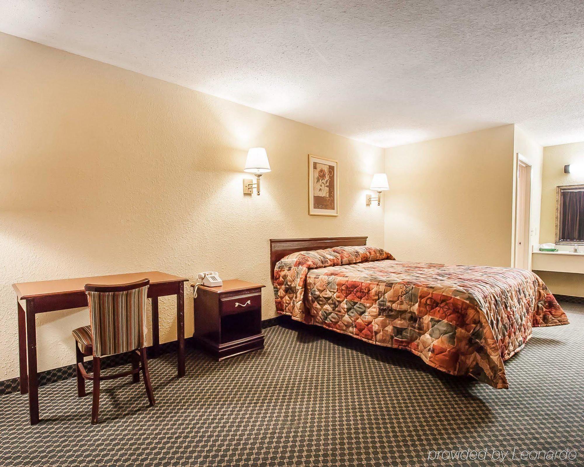 Rodeway Inn Prattville I-65 Экстерьер фото