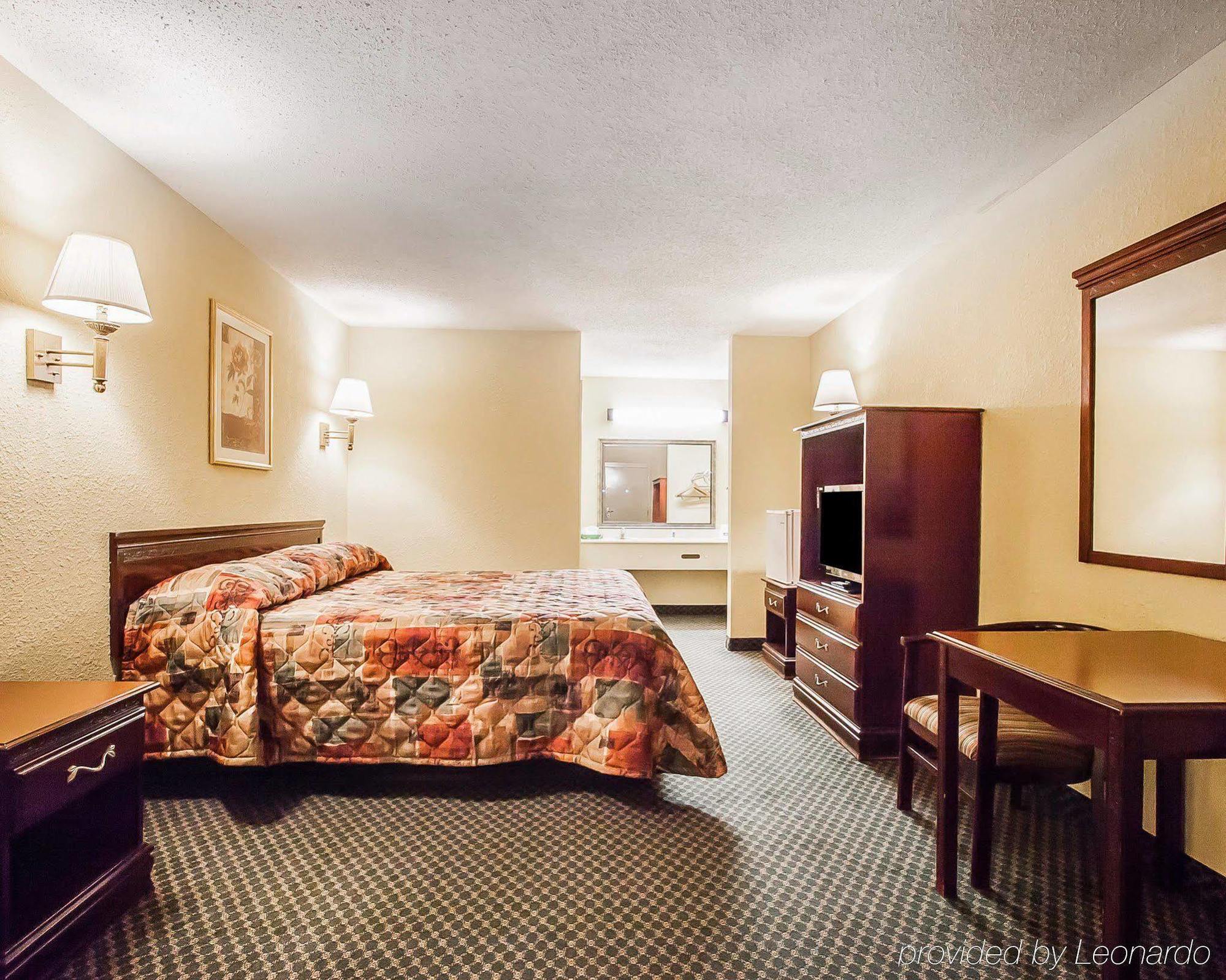 Rodeway Inn Prattville I-65 Экстерьер фото